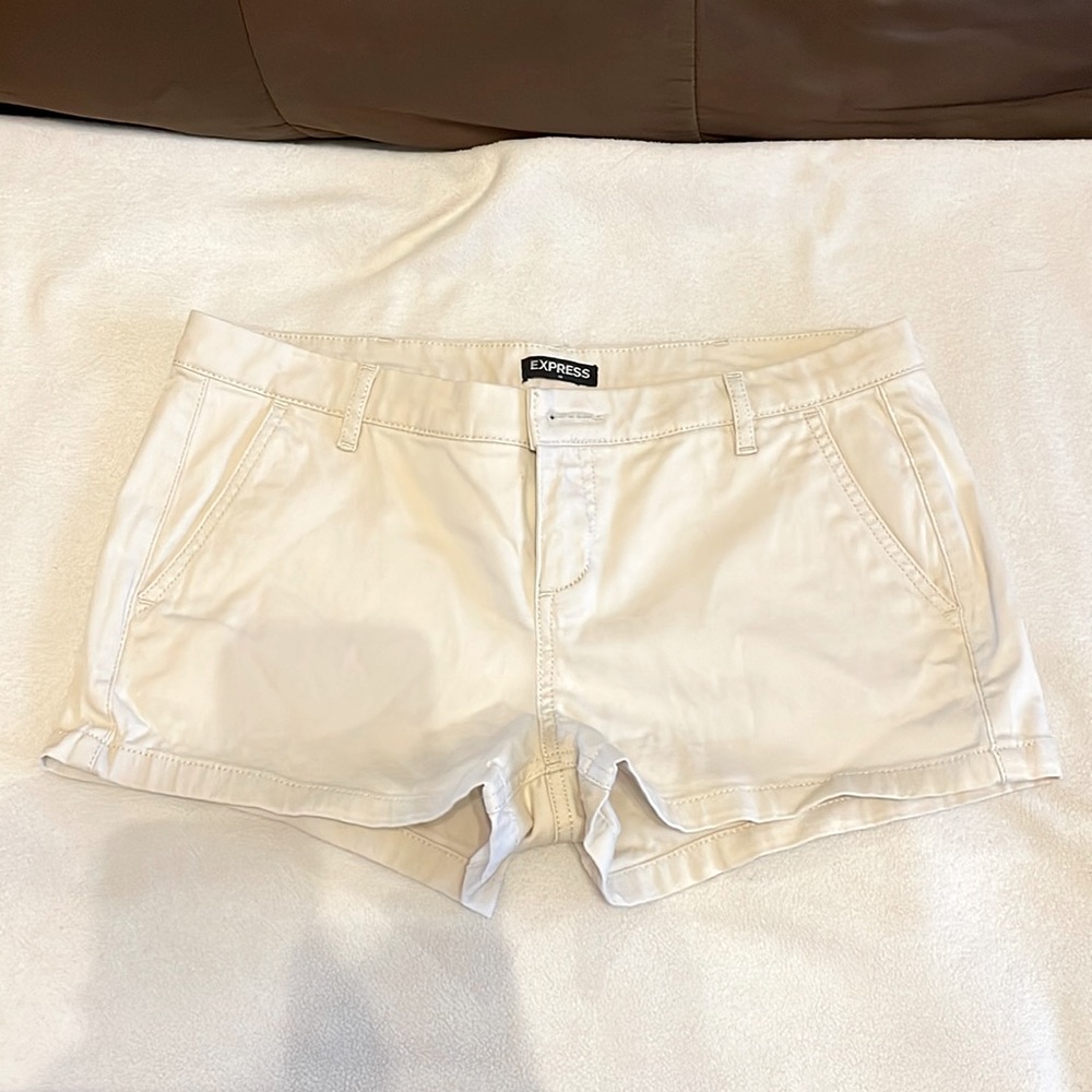 Express Low Rise Khaki Shorts Size 2